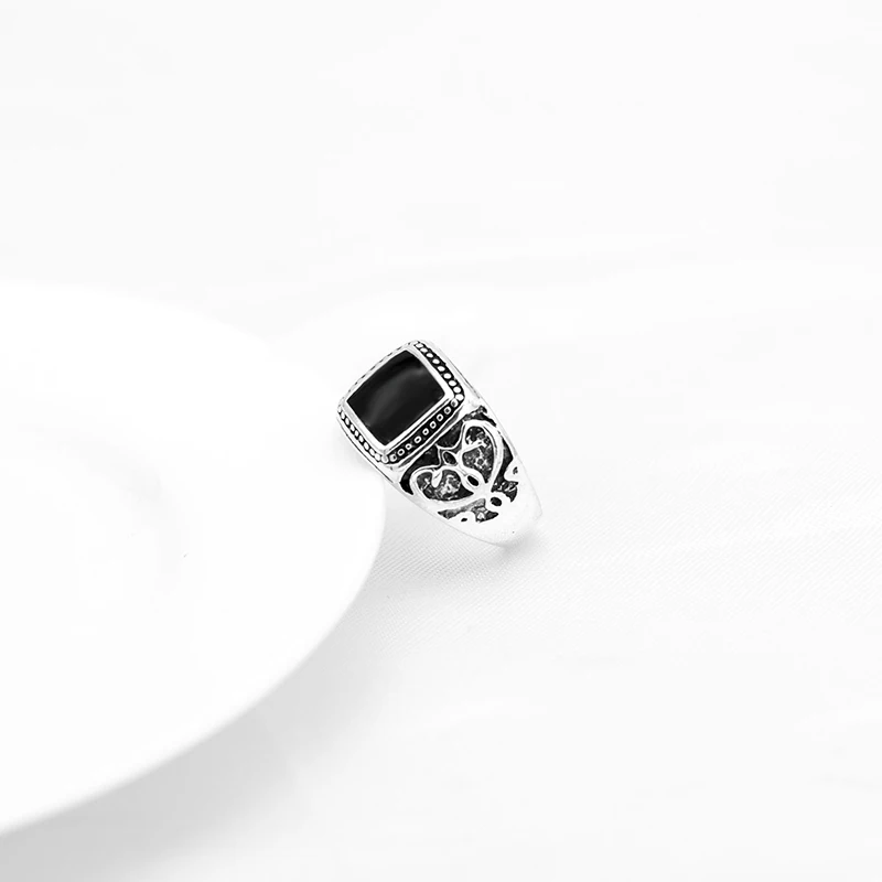 Punk Rock Vintage Heart Signet Ring Men Classicl Party Jewelry Male Wedding Black Men Square Enamel Ring