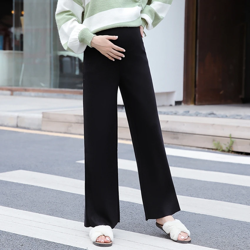 

2019 new pregnant women wide leg pants autumn and winter Korean version of the loose straight casual knit pregnant stomach lift