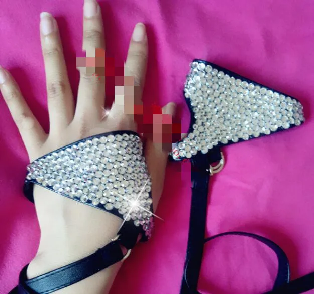 Women's fashion Hip-hop ds acrylic Rhinestone PU leather gloves lady's bandage night club performace punk gloves R450