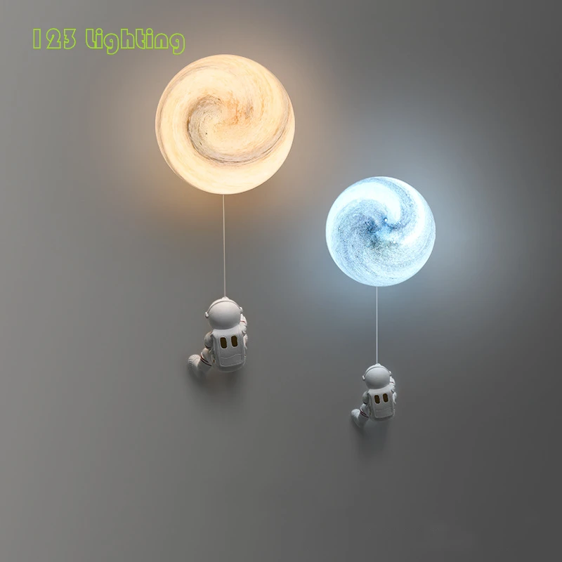 Creative Planet Wall Lamp Astronaut Children's room Sconce Parlor Aisle Wall Lights Home Decoration New Style G9 Bulb 110-220V