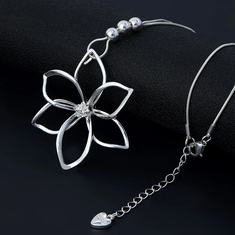 1 Piece Large Flower Metal Pendant Long Necklace Collier Femme Sweater Chain Necklace For Women