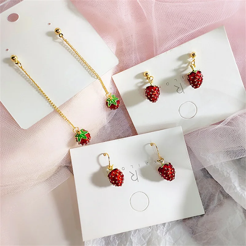 2020 Fashion Korean Explosion Jewelry Cute Strawberry Earrings Creative Temperament Simple Fruit Tassel Summer Wild Long Earring