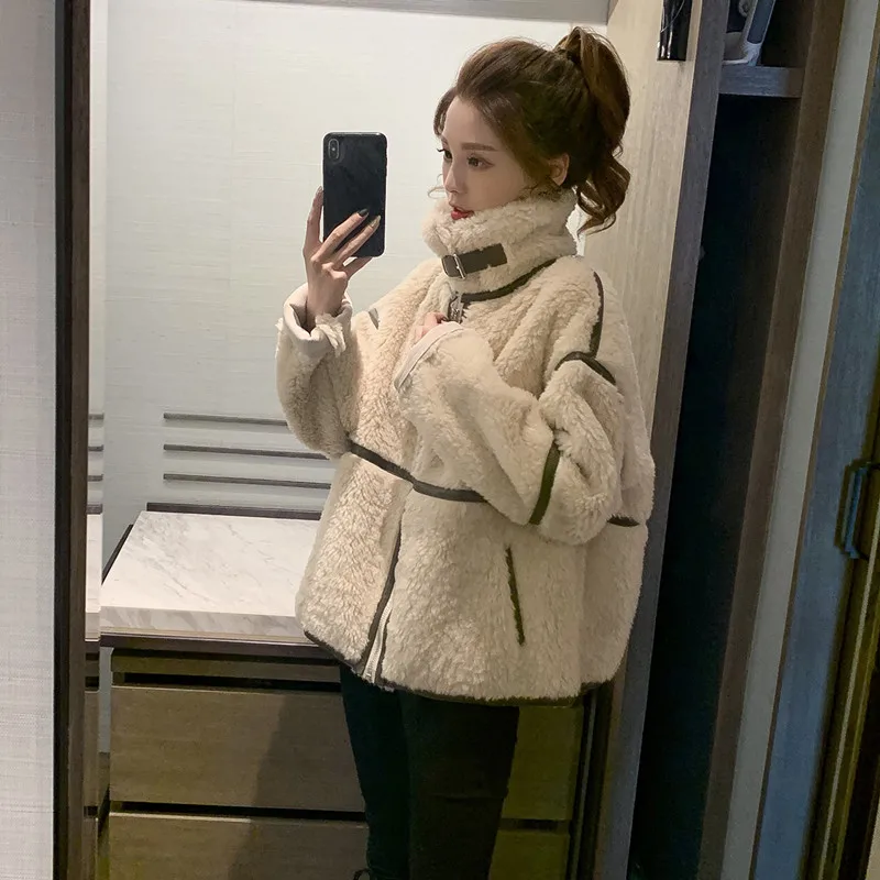 Lamb Wool Jacket Women Winter New Casual Top Lamb Wool Short Coat Imitation Fur One Korean Overcoat Loose Female Beige Outerwear