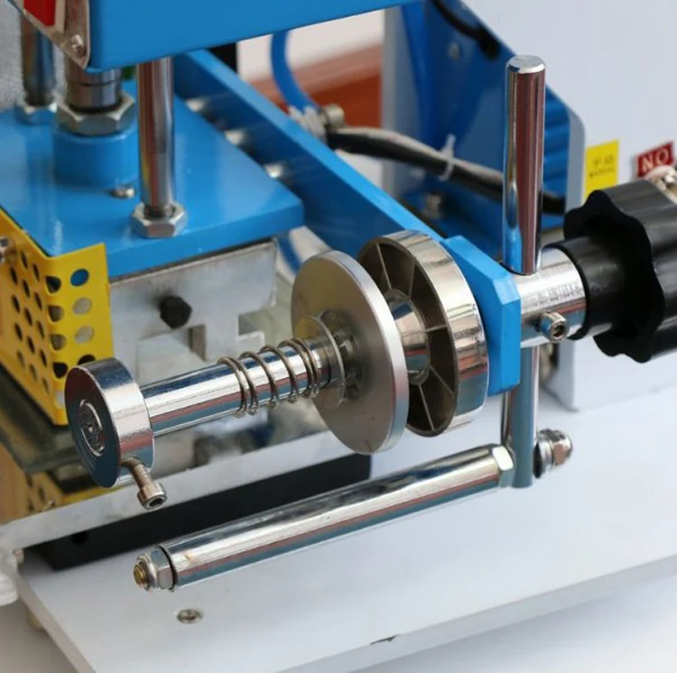 ZY-819M Pneumatic Gold Hot Stamping Machine Large Area 300*400MM Leather Embossing Machine Hot Stamping Die Indentation Machine