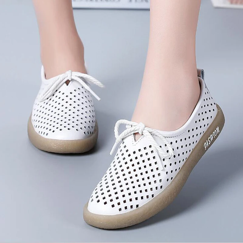 New Genuine Leather Hollow Out Women Ballet Flats Mothers\' Soft bottom Slip On Shallow Shoes Woman Solid Loafers C662