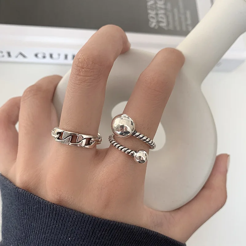 Anello a sfera intrecciato a catena cava retrò color argento Moda femminile Temperamento di tendenza aperto Regalo di gioielli di alta qualità