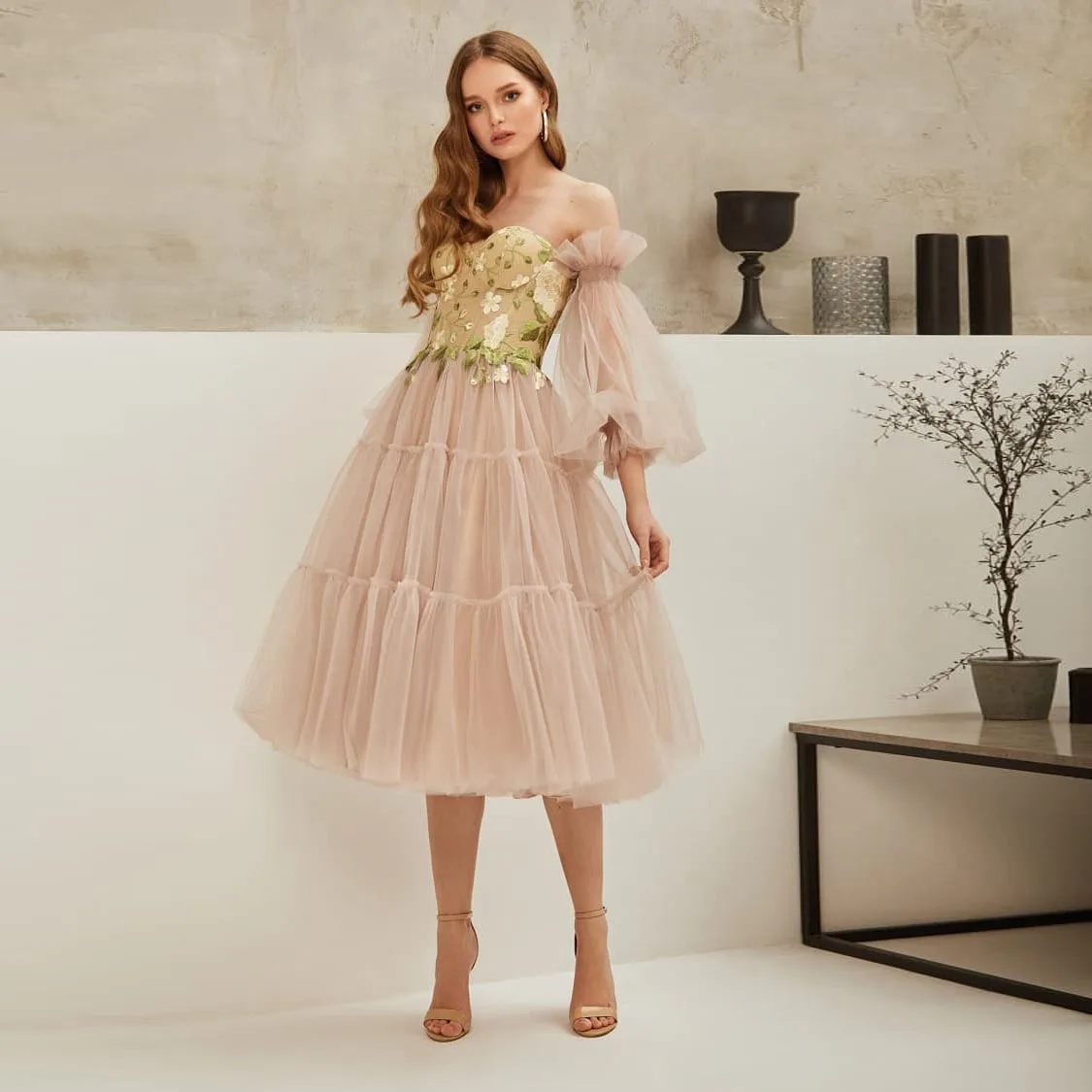 Pink Simple Classic Women Dress Sweetheart Tulle Ruffles Flower Applique Dresses Strapless Knee Length Dress Custom Made