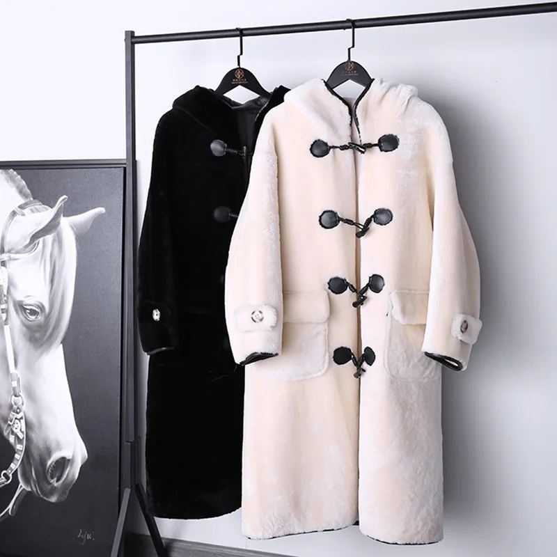 Factory  2022 New Style Women Long Fashion Genuine Lamb Fur Coat Horn Buckle