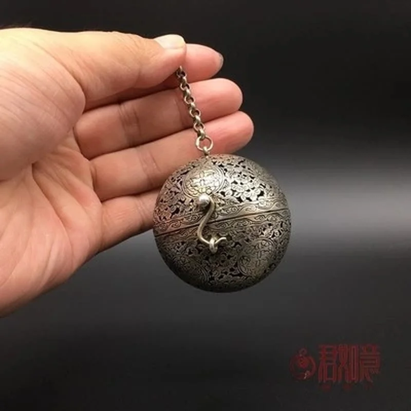 Exquisite Antique Copper Aromatherapy Ball Hollow Mini Home Incense Ball Backflow Incense Burner Sachet Ball Pendant Tea Ceremon