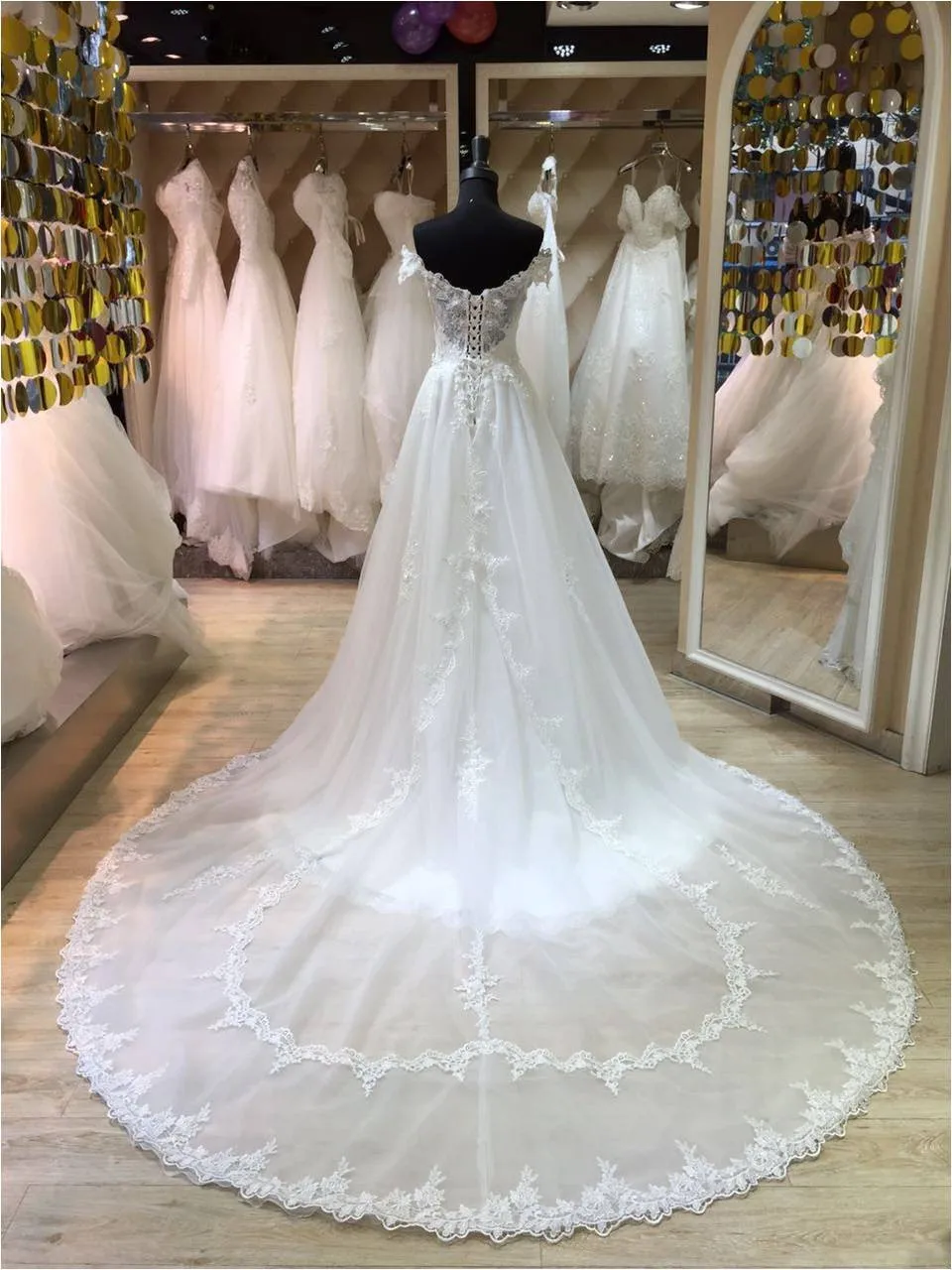 Robe De mariée Sexy en dentelle, épaules dénudées, dos nu, avec traîne détachable, sur mesure