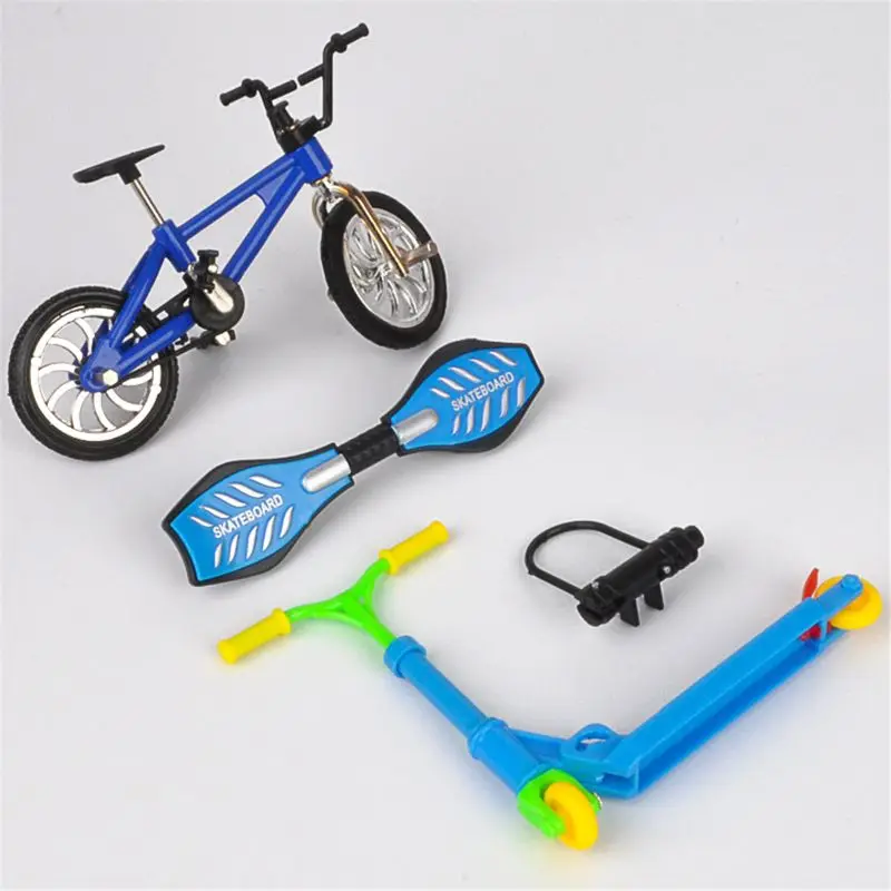 OOTDTY Mini Scooter Scooter a due ruote Giocattoli educativi per bambini Scooter da dito Bici Skateboard con tastiera