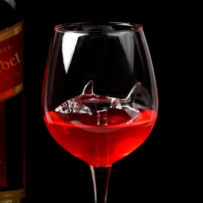 New Design Goblet Whiskey Glass Dinner Decorate Handmade Crystal For Party Glass Built-in Shark Wine Glass