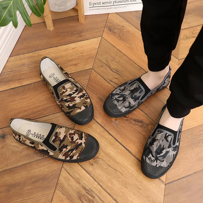 Spring Men's Casual Shoes Fashion Men Cavans Shoes Slip on Camouflage Labor Insurance Sneakers Men's Outdoor Sports Work Shoes