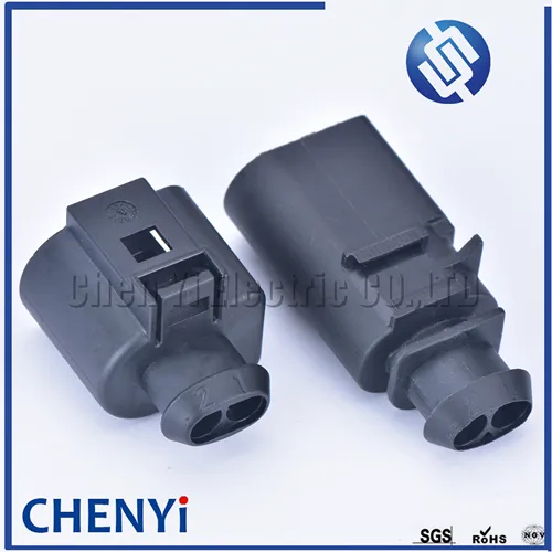 Imagen 2 del producto Conector de arnés de cableado impermeable automotriz macho o hembra de 2 pines de 3,5mm enchufe de bocina eléctrica 1J 0973722 1717692 -1 8D 0973822