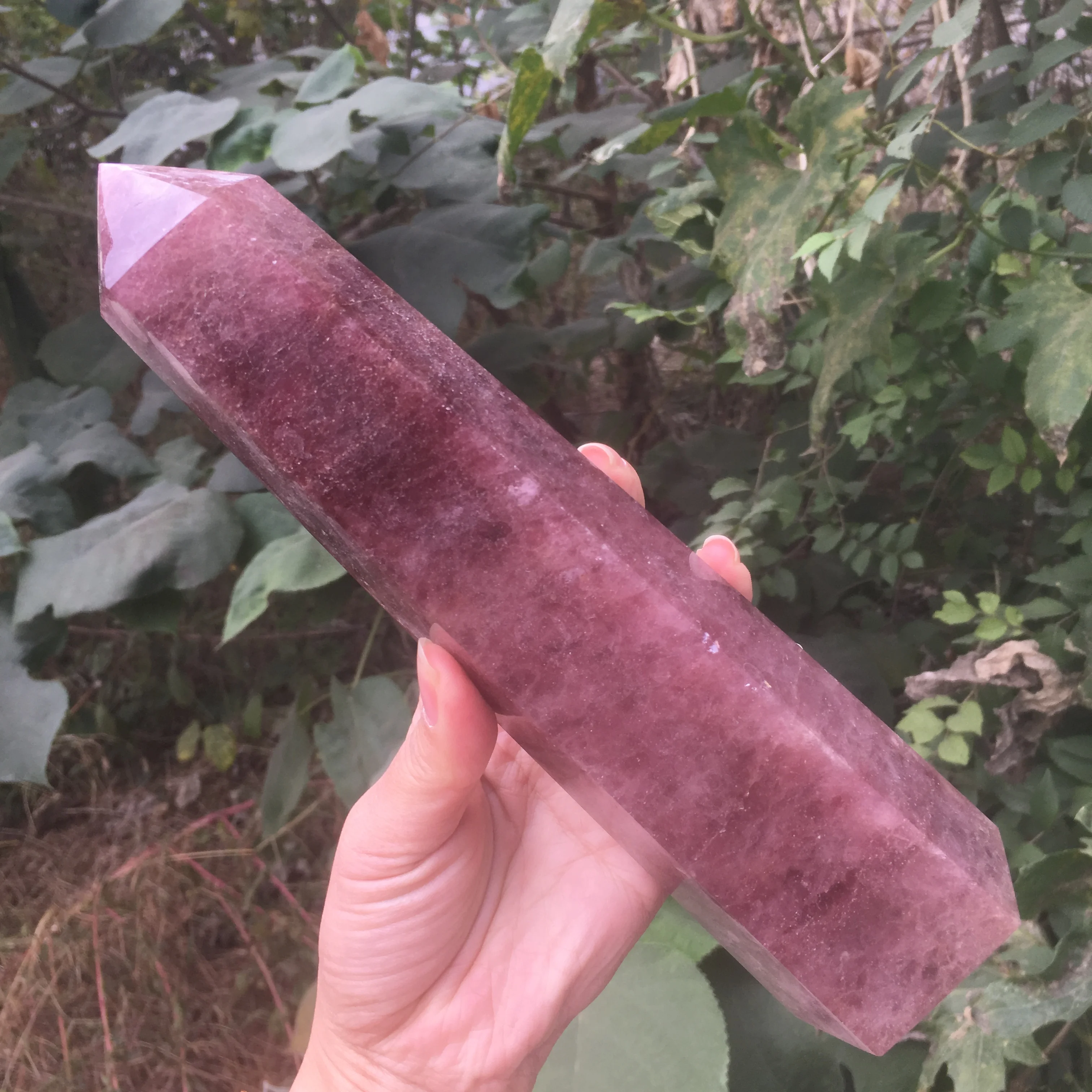 1kg Natural Strawberry Quartz Crystal Point Wand Crystal Quartz Tower Crystal Obelisk Flat Bottom Healing