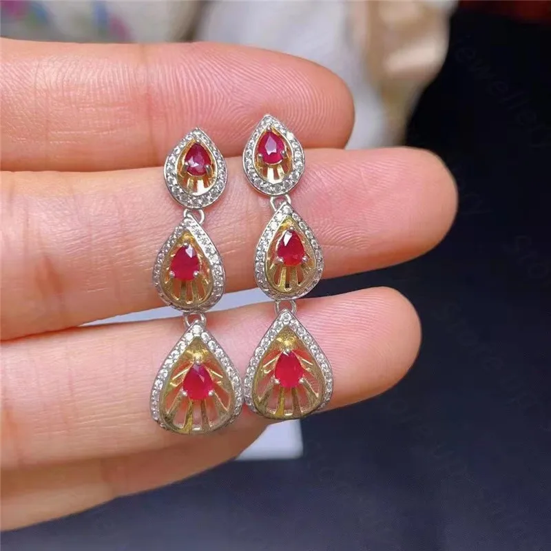 

Women's 925 Silver Earrings Natural Ruby Earrings Two-color Plating Process snowflakeDesign Small and Cute
