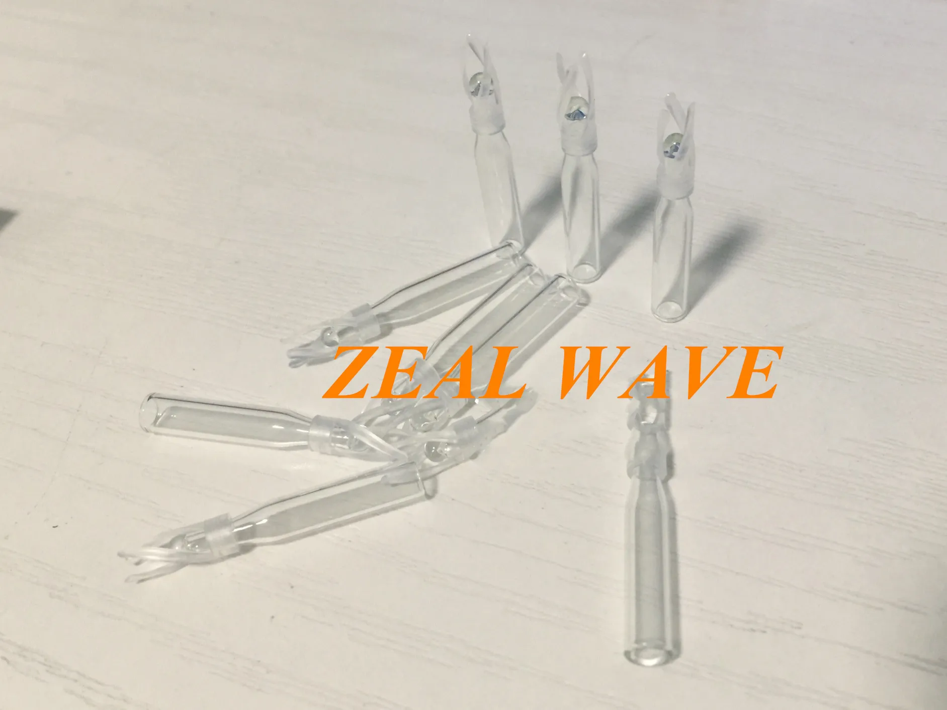 

Флакон для инъекций с конической внутренней канюлей, 8-425 мл, 2 мл