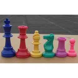 Colorful Plastic Chess Pieces 17Pcs Chess Half Set King Height 97 mm Chess Game Standard Medieval Chessmen for Travel Games I201