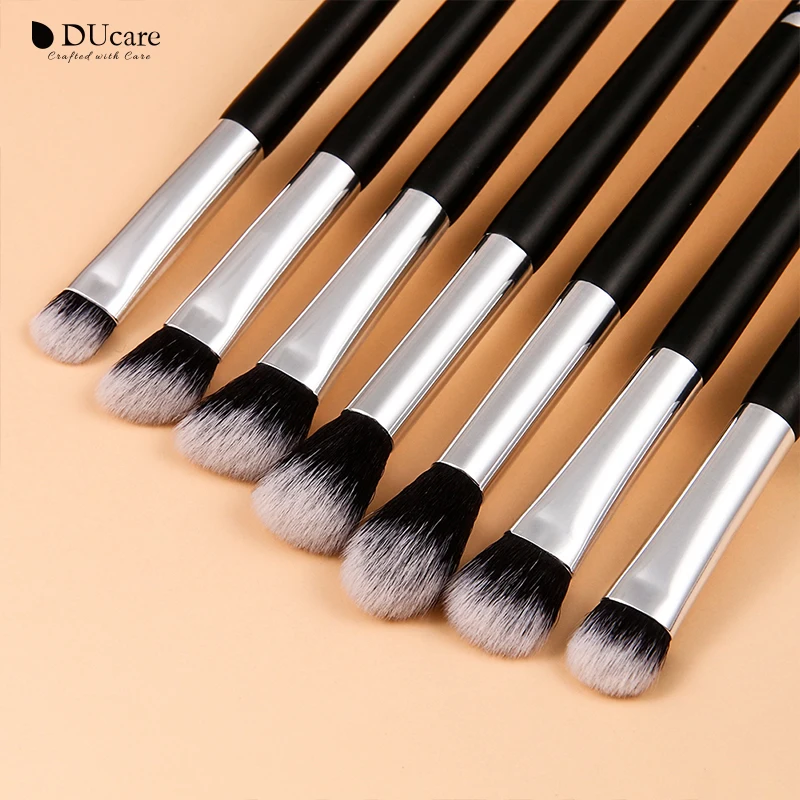 DUcare Professional Makeup Brush Set 32Pcs Synthetic Kabuki Foundation Blending Brush Face Powder Blush Concealers Eye Shadows