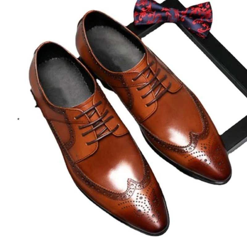 

Brogue Carving Genuine Leather Dress Men Shoes Trendy Pointed Toe Wedding Shoes Mens High Quality Office Work Shoes Size 38-44