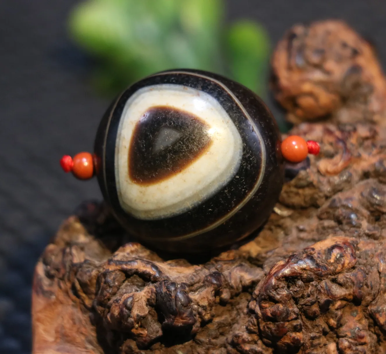 

Magic Energy Tibetan Old Agate Natural Heaven Eye Goat Eye dZi Bead Totem Pendant A Timestown UPD210919A1