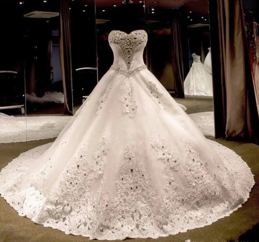 

2024 Luxury Wedding Dress Sweetheart Beaded Pearls Crystals Lace Appliques Huge Bow Bridal Gowns Customed Robe De Mariage