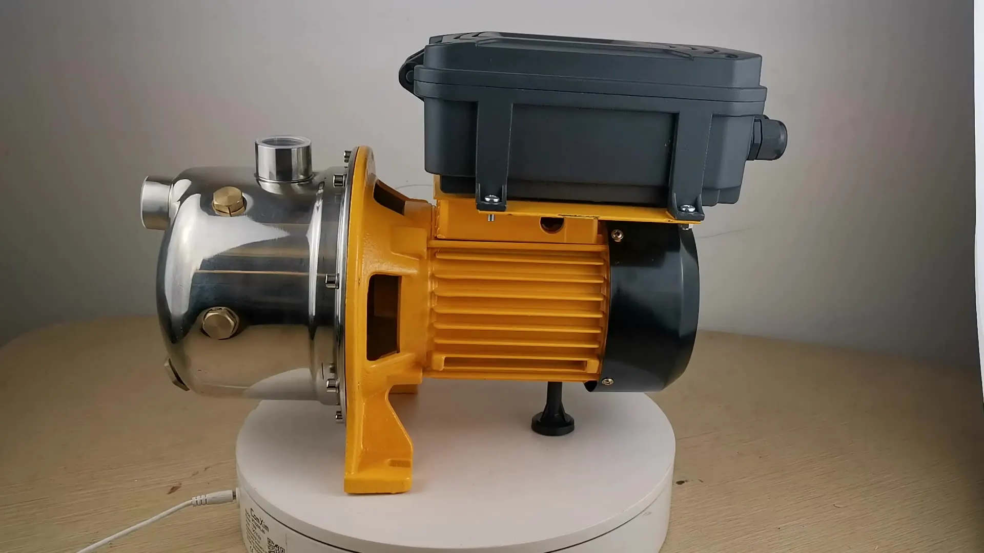 High Pressure 0.75KW 72V DC Solar Agricultural Water Pumping System