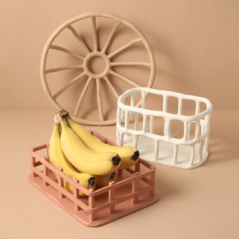 Nordic Creative Resin Morandi Hollow Fruit Tray Home Living Room Porch Desktop Fruit Plate Snack Candy Bowl Furnishings Crafts