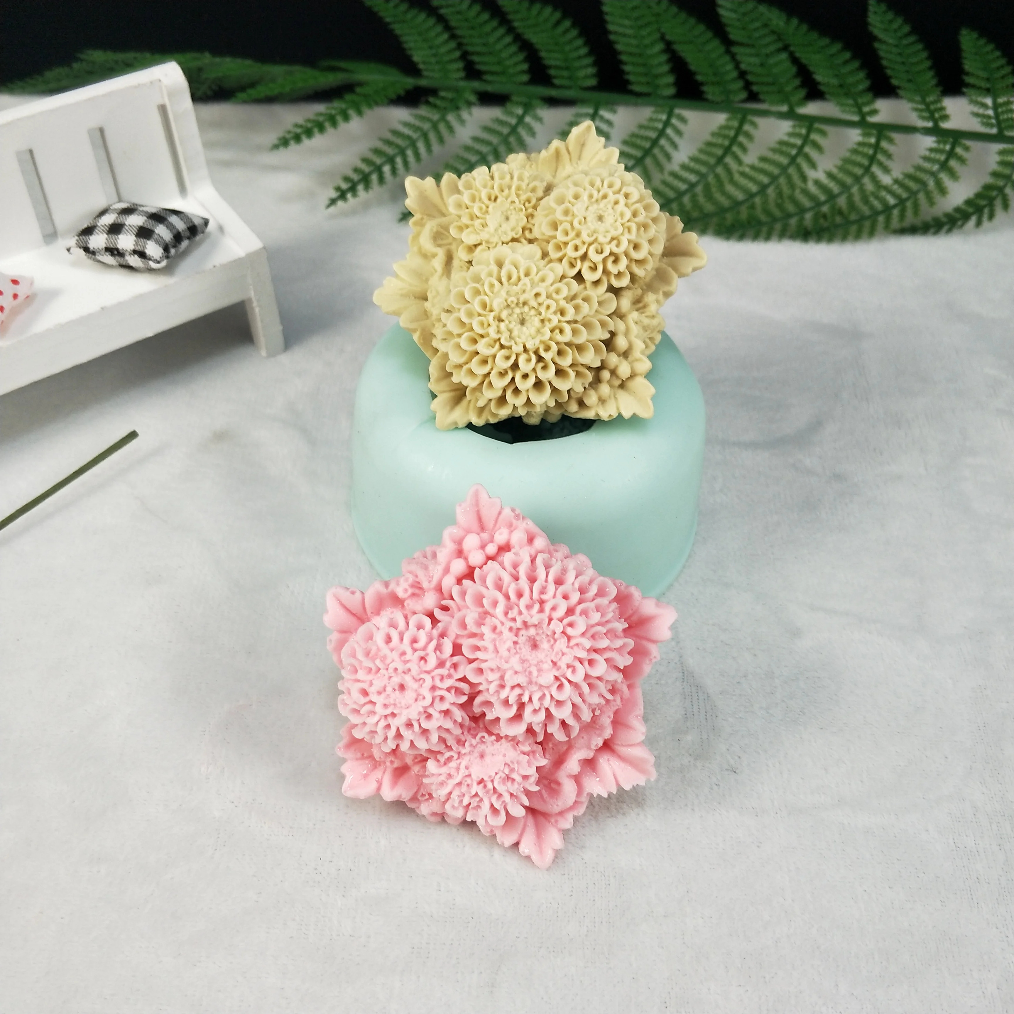 

HC0206 PRZY Silicone Mold three dahlia flowers Flower Soap Molds Bouquet making Clay Resin Gypsum Chocolate Candle Candy Mold