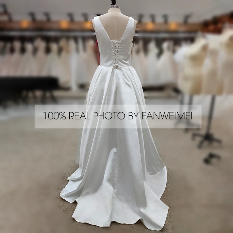 #9139 REAL PHOTOS BY FANWEIMEI Sleeveless V-Neck  Backless  A-Line Satin Wedding Dress Bridal Gowns