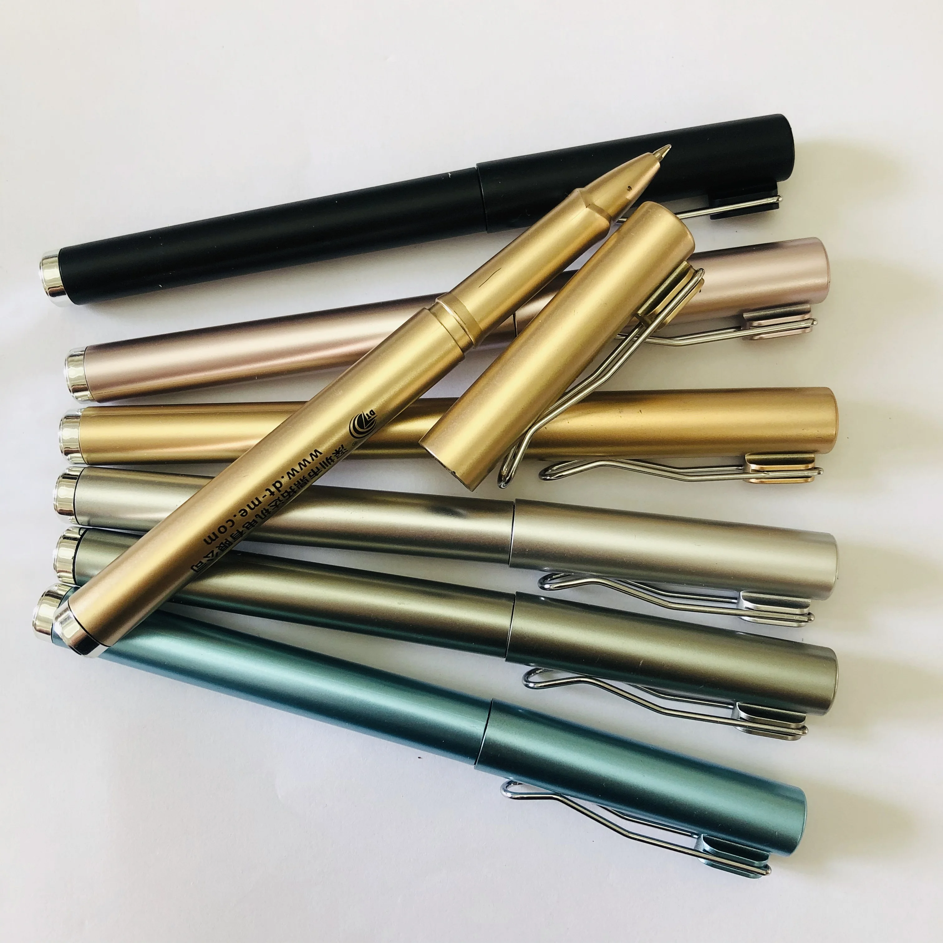 

Hot selling plastic gel pen stationery student office supplies promotional neutral pen custom logo hotel pen bran personal name