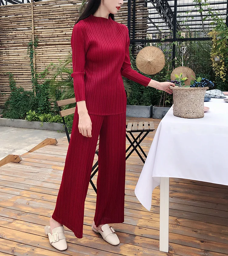 

HOT SELLING Miyake fold solid long sleeve turtleneck T-shirt + wide leg pants suit IN STOCK