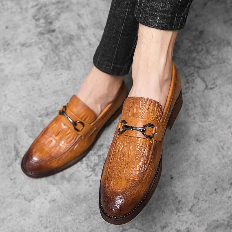 

Men Casual Shoes Outdoor Fashion Men Loafers Genuine Leather Shoes Summer Breathable Cow Leather Men Moccasins Shoes Big Size 47