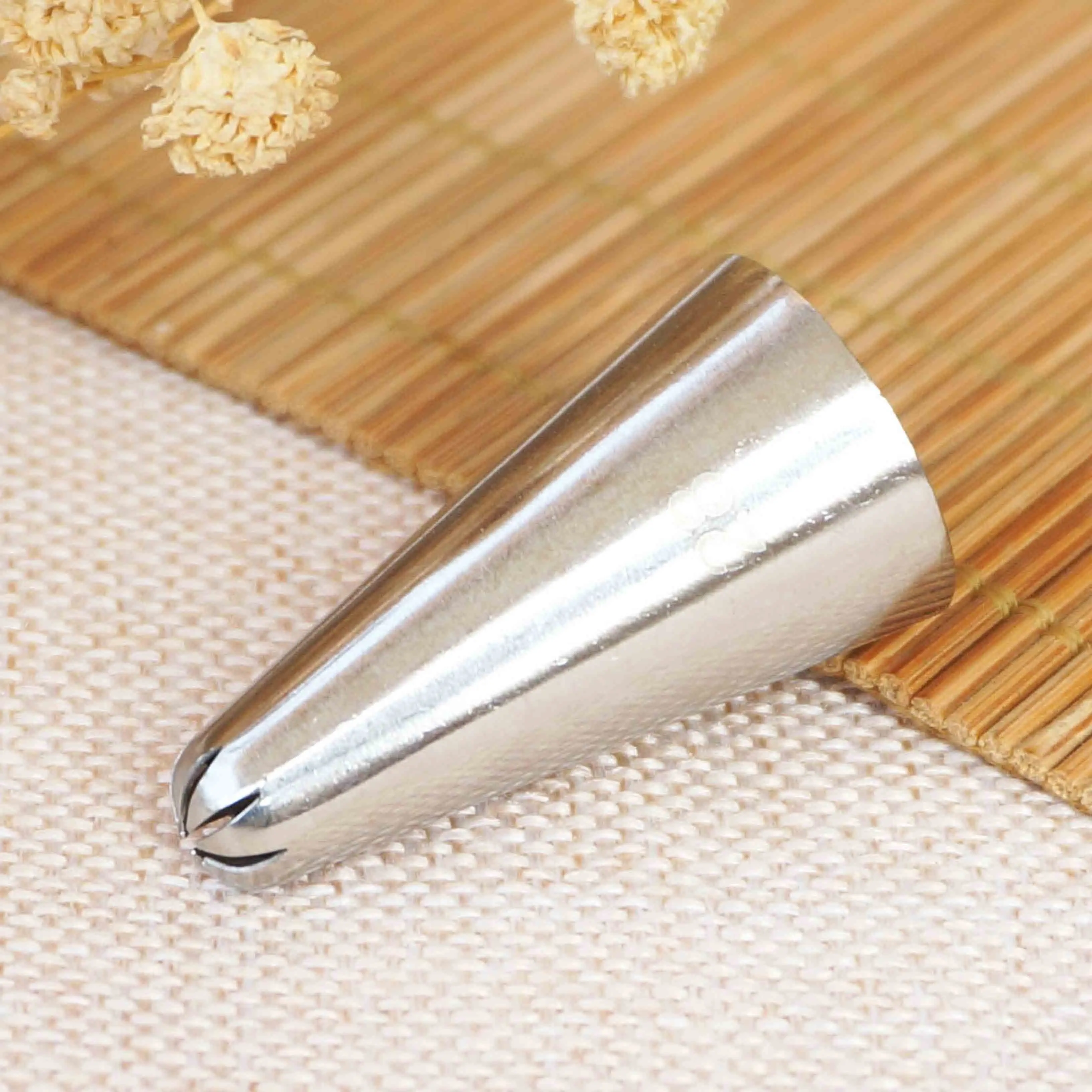 #28 Small Size Close Star Cake Decorating Pastry Piping Nozzle Icing Tips Bakeware Kitchen Cookies Tools Stainless Steel