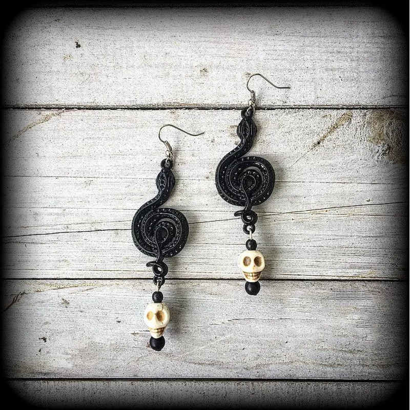 Goth Black Snake Serpents Skull Earrings Drop Satanic Serpent Gothic Vampire Statement Punk Crappy Jewelry Women Fashion Gift