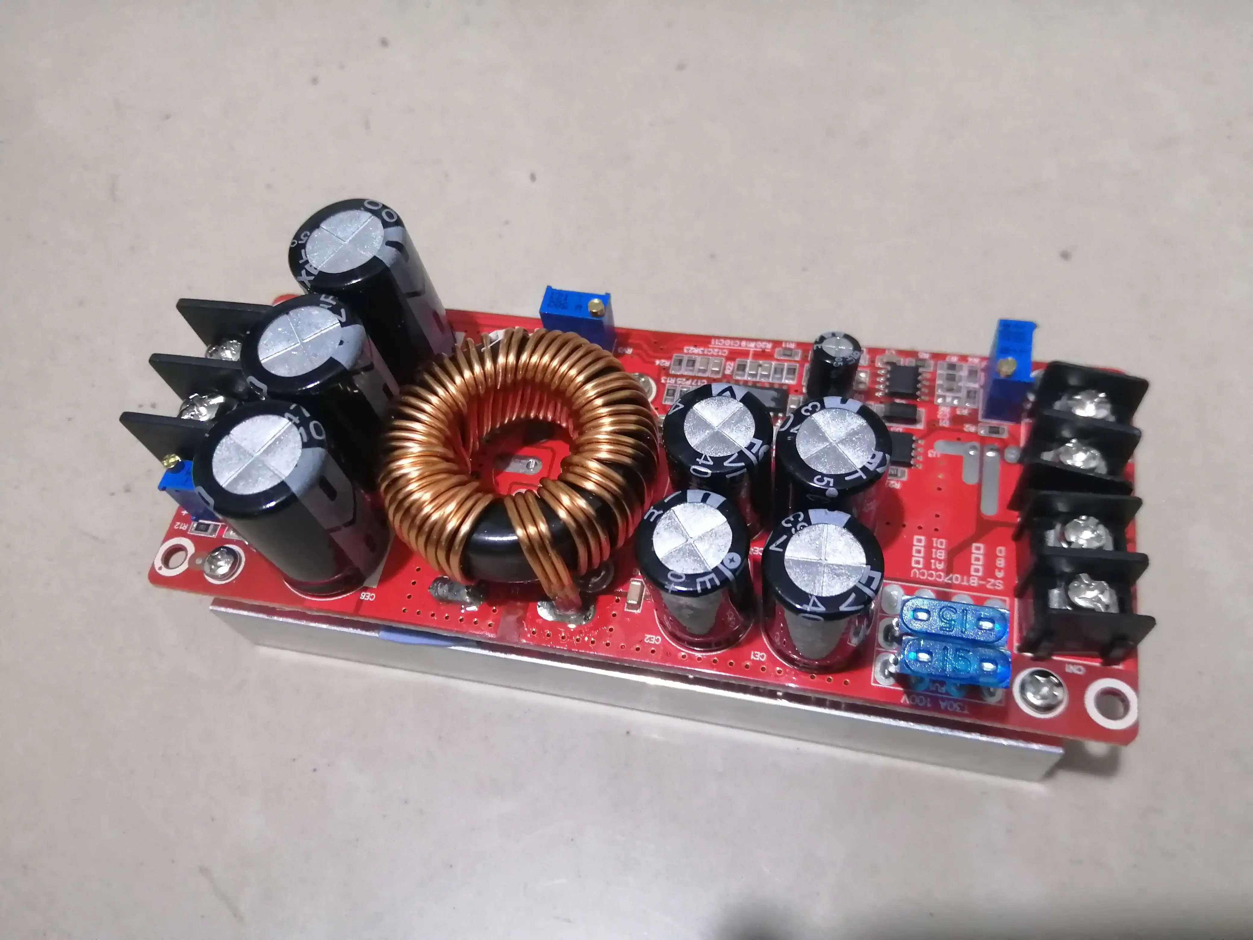 1500W30A عالية الحالي DC-DC486072 DC ثابت الجهد 90V المستمر الحالي دفعة وحدة امدادات الطاقة الجهد المنظم