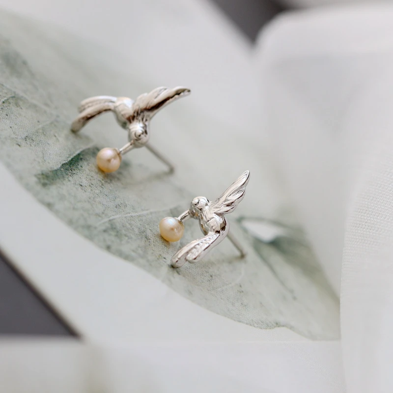 الحد الأدنى نمط 925 فضة الطنان أقراط مطعمة لؤلؤ المياه العذبة الطبيعية القرط المرأة خاتم هدايا مجوهرات أنيقة