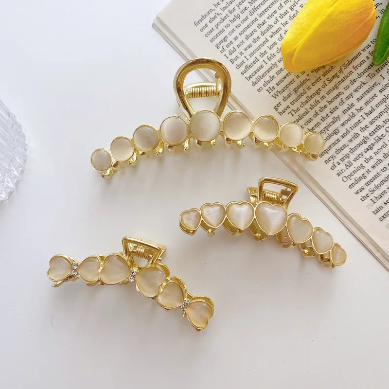 2022 Korea New Women Luxury Vintage Hairpins Accessories Simple Cat\'s Eye Stone Alloy Crab hair Claw clips For Girls Headdress