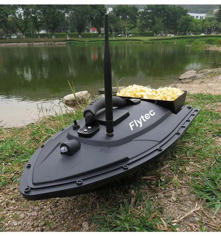 Flytec 500m Remote Control Fishing Bait Boat RC Boat 2011-5 Fish Finder 1.5kg Fish Ship Speedboat RC Toys 5.4km/h Double Motor