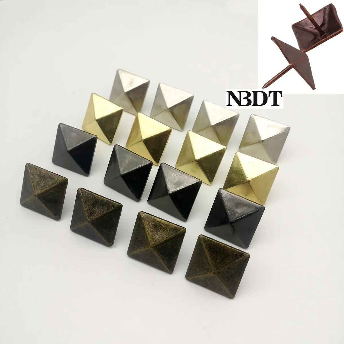 

200Pcs Square Antique Upholstery Nail Decorative Studs Tacks Pyramid Umbrella Head Gold Black Red Bronze Nickel Silver