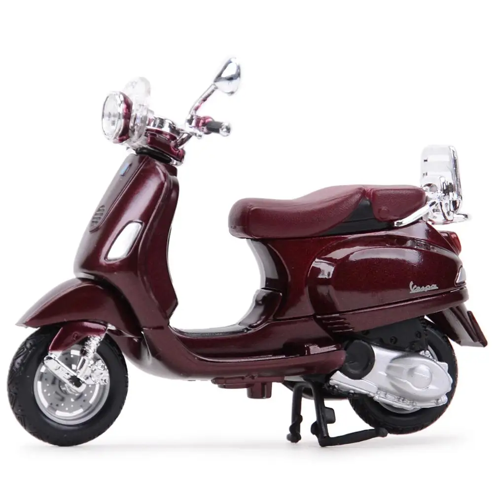 

Коллекционные автомобили Maisto 1:18 2013 Vespa LXV Red Piaggio Static Die Cast, хобби