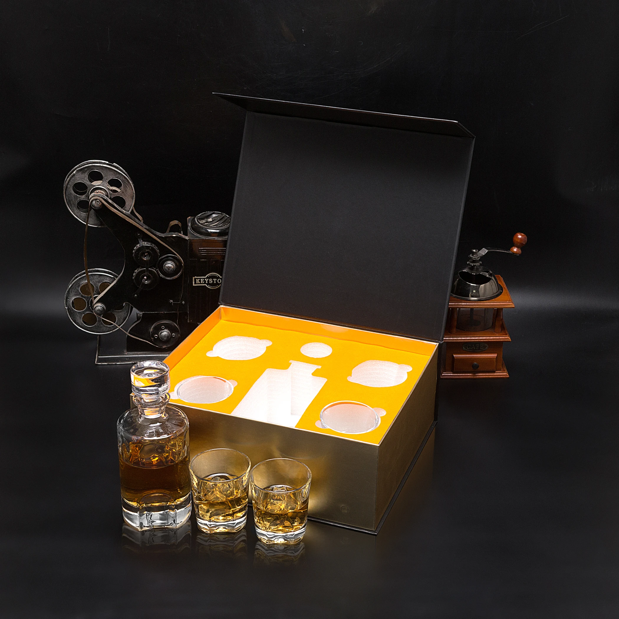 Whiskey Decanter Set with 4 Crystal Glasses in Gift Box, Liquor Bottle Decanter for Wedding Birthday Housewarming