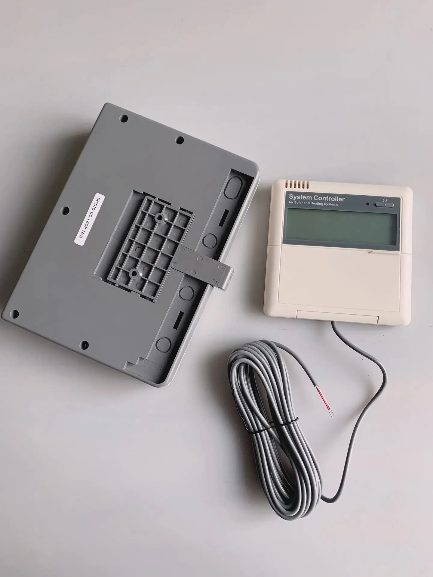 SR81 ( SR868C8 Updated Version) Solar Water Heater Controller for Separated Pressurized Solar System