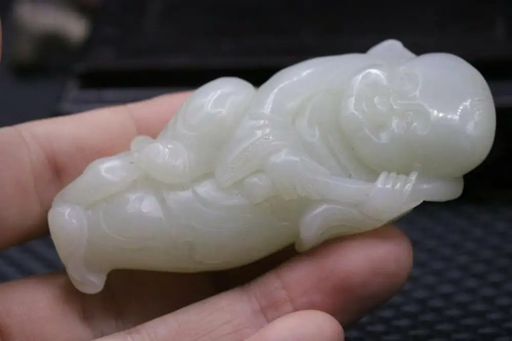 Big Treasure Chinese Vintage Hetian Old Jade Lucky Boy Figure Holding Peaches Totem Carving L Timestown 20201126A