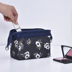 Floral Fashion Cosmetic Bag Women Waterproof Flamingo Makeup Bags Travel Organizer Toiletry Kits Portable Makeup Bags Beautician