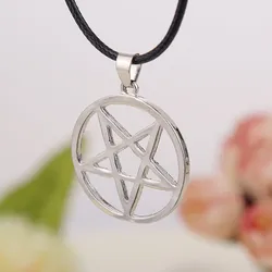 Black Butler Necklace New Fashion Alloy Star Pentagram Pendant Necklace Choker Charm Black Leather Cord Factory Price Handmade
