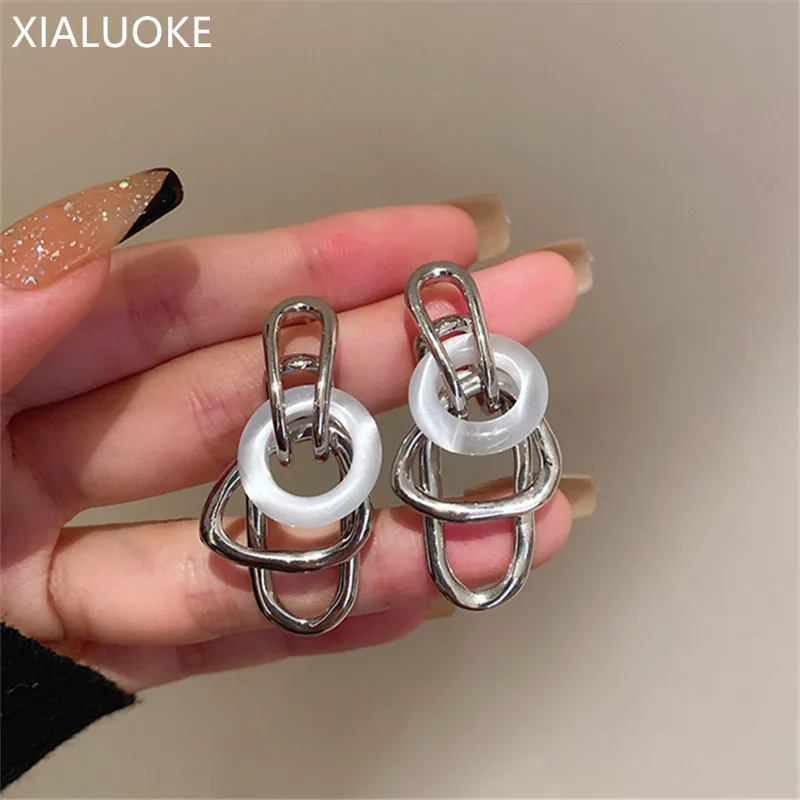 Xialuoke Punk Multilayer Onregelmatige Metalen Ronde Opals Dangle Oorbellen Voor Vrouwen Vintage Persoonlijkheid Drop Earring Partij Sieraden