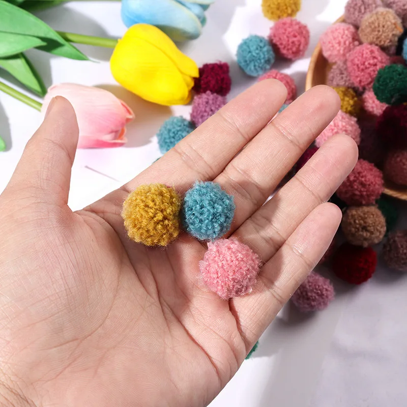 100Pcs 15/20mm Korean Curly Plush Balls DIY Craft Earrings Pendant Hair Accessories Clothing Hat Pompoms Wedding Decor Materials