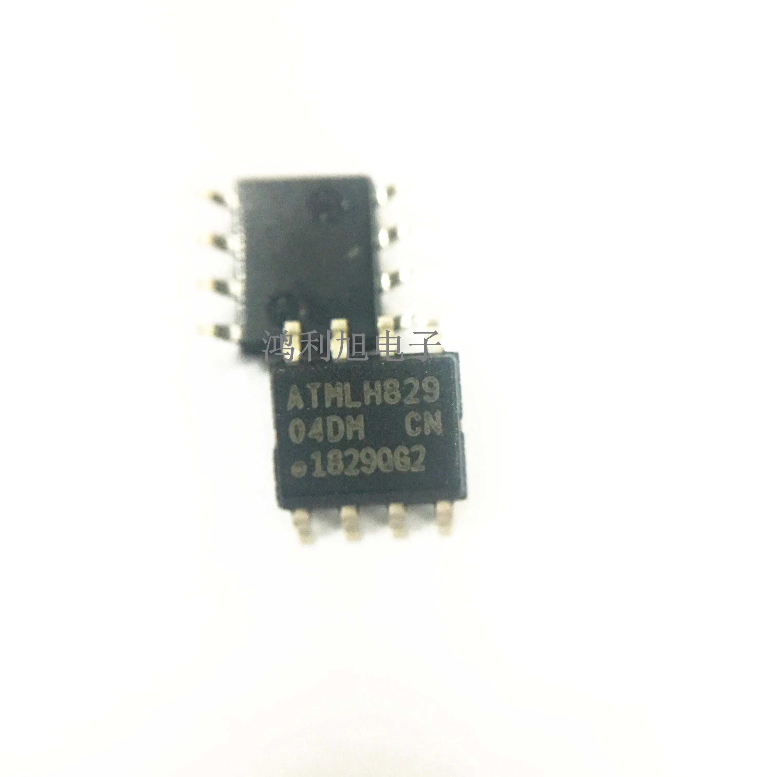 10 sztuk/partia AT24C04D-SSHM-T EEPROM Serial-I2C 4K-bit 512x8 1.8V/2.5V/3.3V 8-pinowe SOIC T/R