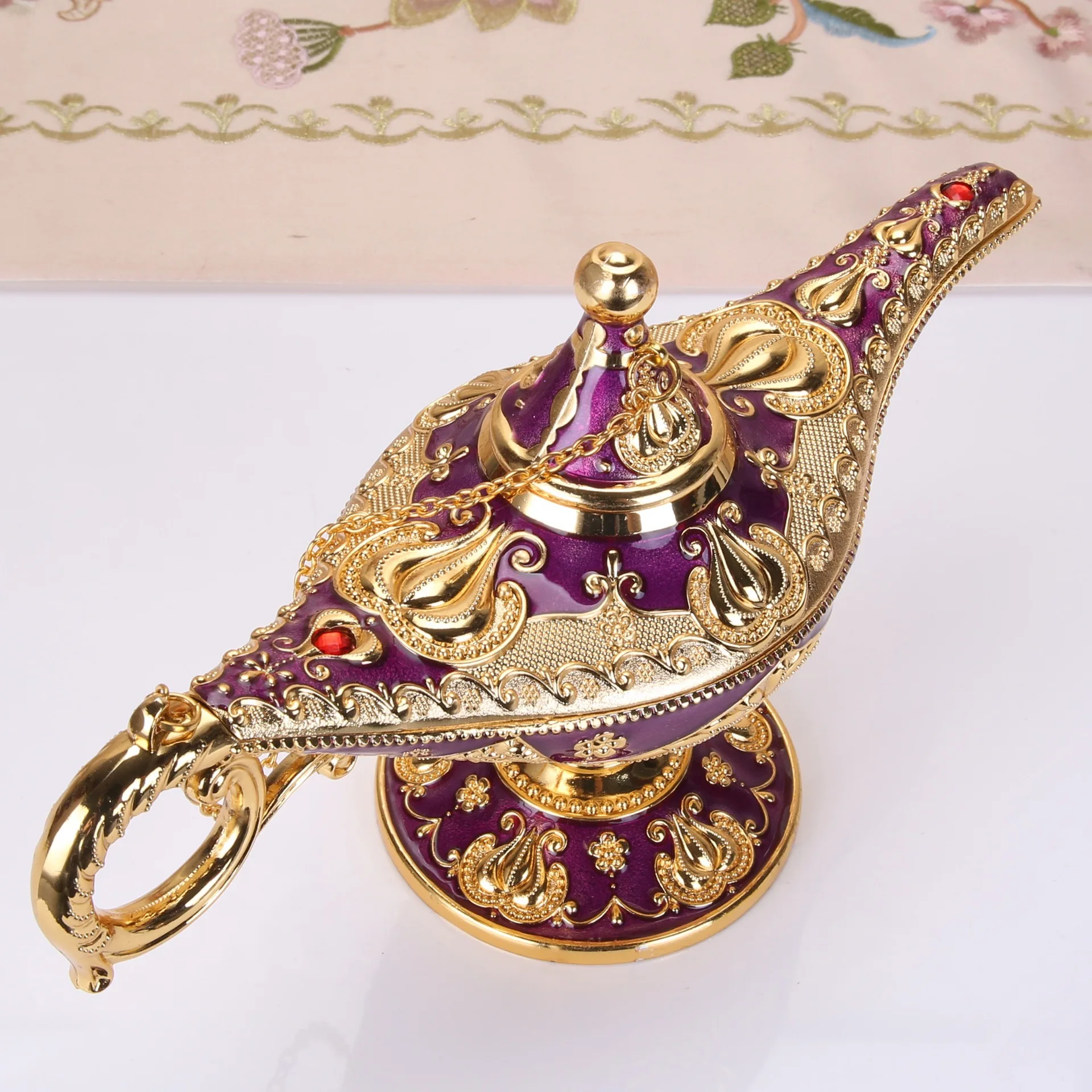 22CM  New Arrival Aladdin Magic Lamp Retro Home Decoration Traditional Hollow Out Fairy Tale Wishing Genie Tea Pot Crafts Decor